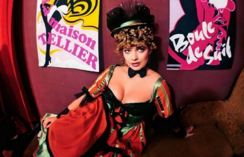 Наталья Лапина в фильме «Руанская дева по прозвищу Пышка» (1989)