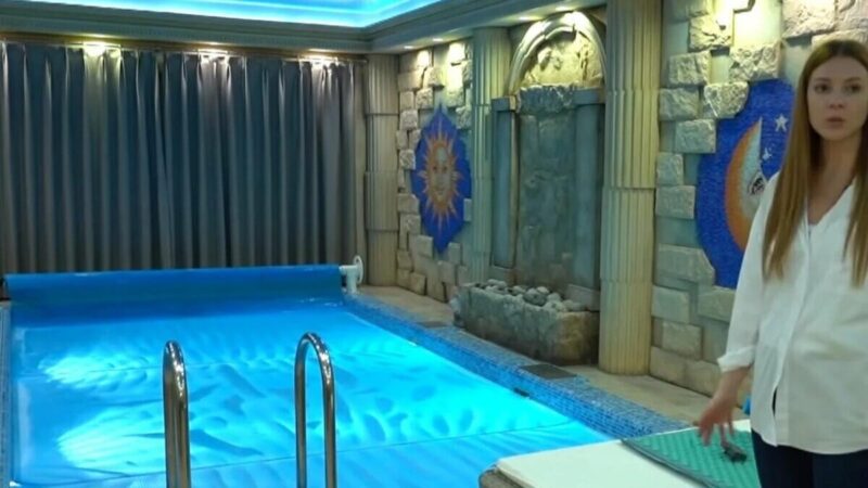 В доме Подольской и Преснякова камин — главный акцент гостиной, но зажигали его не больше пяти раз