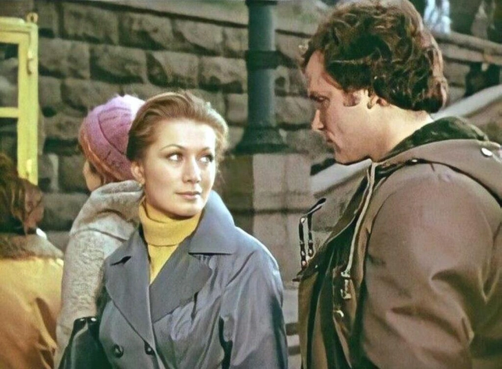 Актрису Анну Твеленеву отдали в детдом, братьев забрали родственники — о ней вспомнили лишь после славы