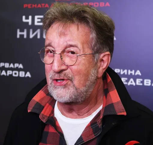 Отказ от званий, разбитые камеры и 40 лет с последней любовью Высоцкого: правила жизни Леонида Ярмольника