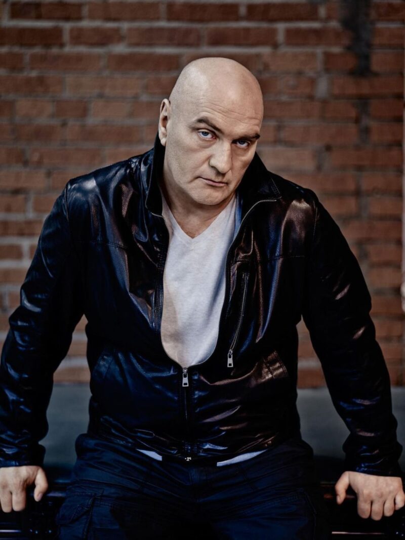 Александр Балуев