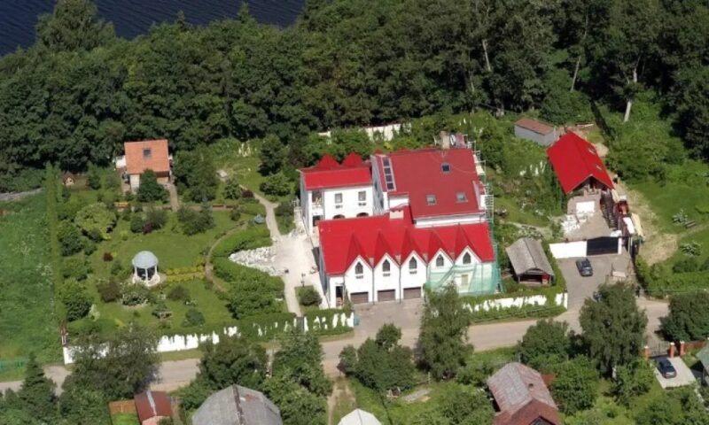 Дача в Бережках, которую выставили на продажу