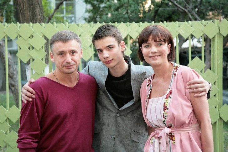 Спектакль у роддома, трагедии в личной жизни и подросшие дети: крутые повороты судьбы Екатерины Семёновой