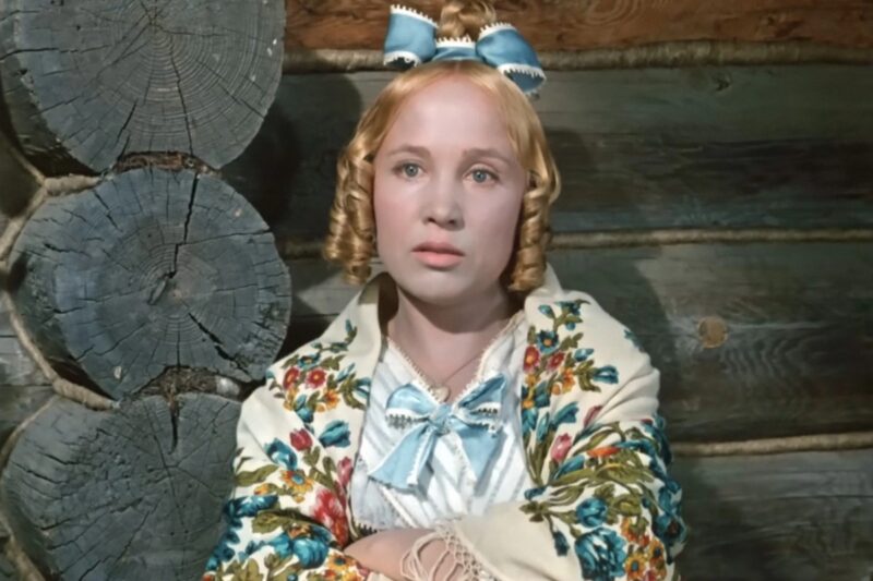 Раскосые, с поволокой и льдистые: 15 советских актрис, которые играли одним взглядом
