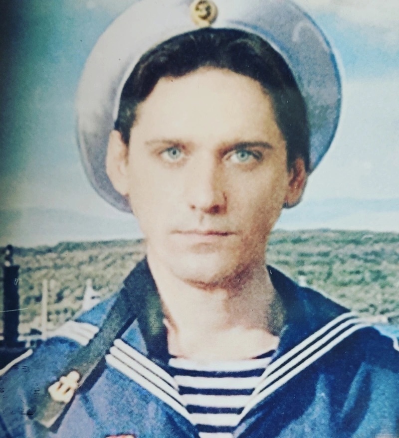Юрий Батурин в юности