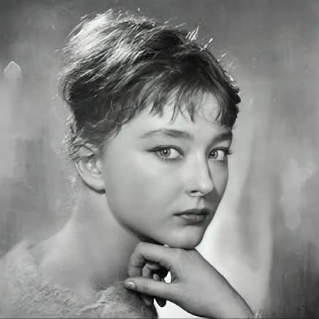 Раскосые, с поволокой и льдистые: 15 советских актрис, которые играли одним взглядом