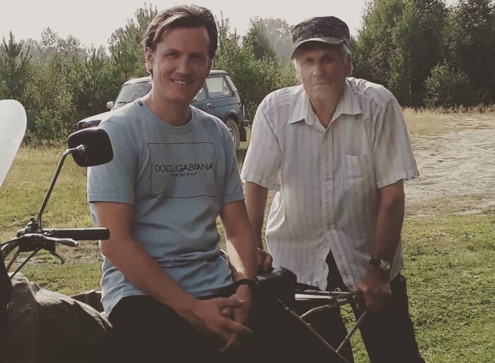 Пандемия унесла отца артиста