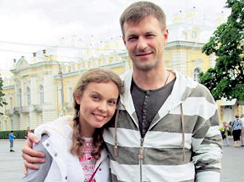 Полина Сыркина снималась в российских сериалах, а теперь учится в Париже и воспитывает троих детей