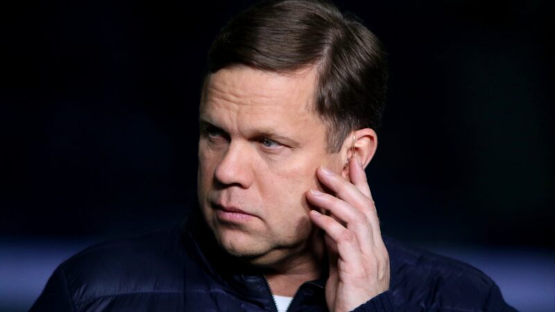 «Первая, кто взяла мою фамилию»: как Владислав Радимов пережил измены, разводы и нашел счастье в третьем браке