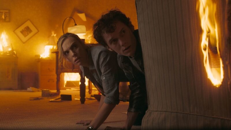 Кадр из фильма «Ночь страха» (2011)