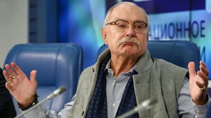Разрыв с Михалковым, кома и бунт артистов: как менялся путь Олега Меньшикова