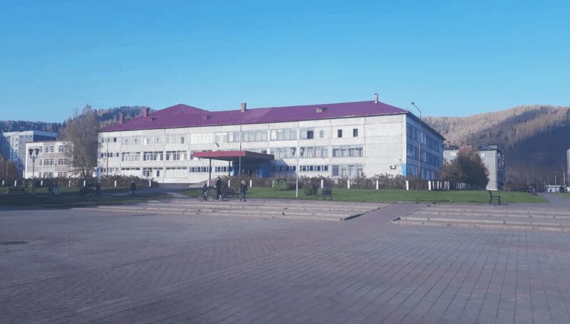 От хрущевки в Новокузнецке до панорамных окон: как устроена квартира Владимира Машкова