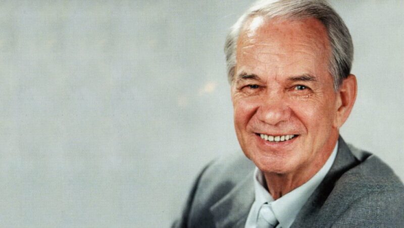 Юрий Каюров