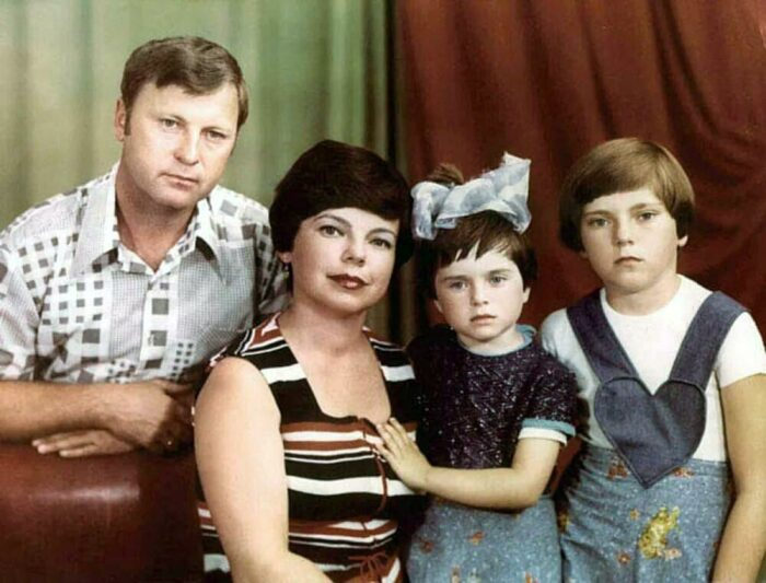 Собирала стадионы, а теперь живёт в Майами: сестра Наташи Королевой Руся борется за сына