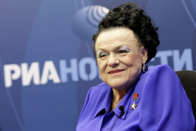 92 страны и дрейфующая льдина — но так и не стала матерью: судьба Людмилы Зыкиной