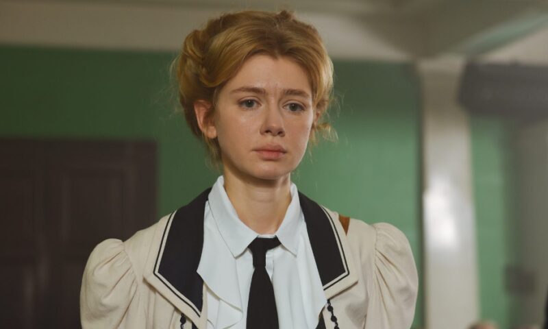 Елена Валюшкина — о роли в «Куколке», творческом взлёте после «Формулы любви», браке с Яцко и выборе детей