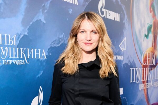 «С двумя детьми ютилась у свекрови»: как Женя Малахова после Reflex и развода дождалась ключей от квартиры