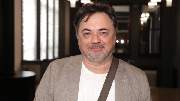 В пять лет Андрей Леонов не узнал отца после гастролей: о чём они так и не успели поговорить