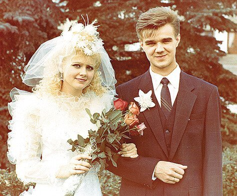 Кабриолет 1957 года и неделя до сборов: десять звёздных свадебных историй