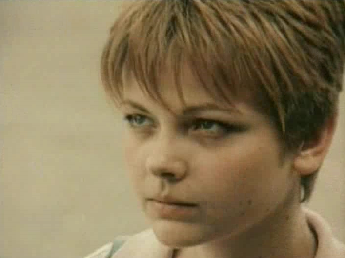 Дарья Шпаликова, дочь актрисы, в фильме «Детская площадка», 1987 год