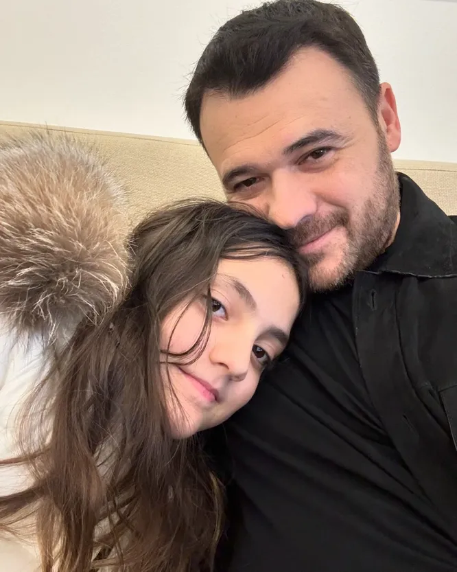 Амина Агаларова: неродная по крови дочь Эмина — и чемпионка мира по кунг-фу