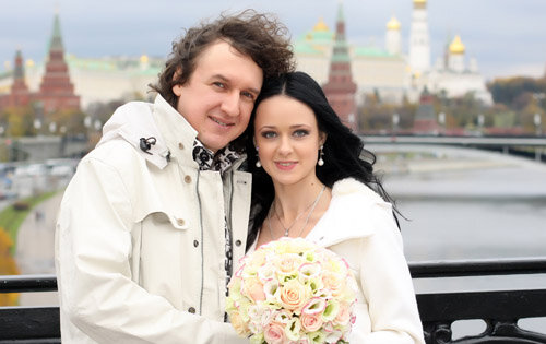 Шашлык за 90 рублей и вилла на Комо: 10 звёздных свадеб, вписавшихся в рабочий график