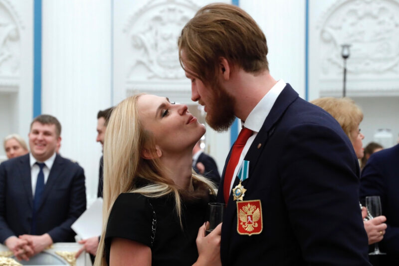 «Бумеранг прилетел»: Пелагея откровенно рассказала о разводе с Телегиным