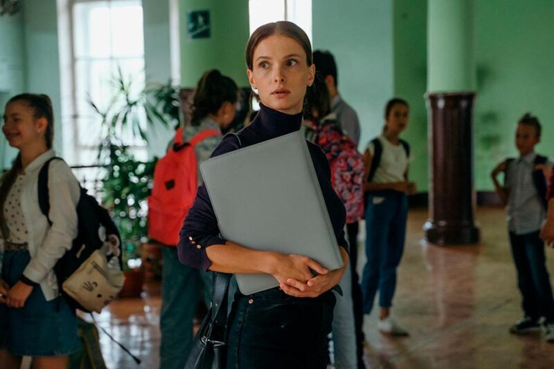 Светлана Иванова собиралась в энергетический вуз, а стала актрисой, которая умеет сказать «нет» сценарию