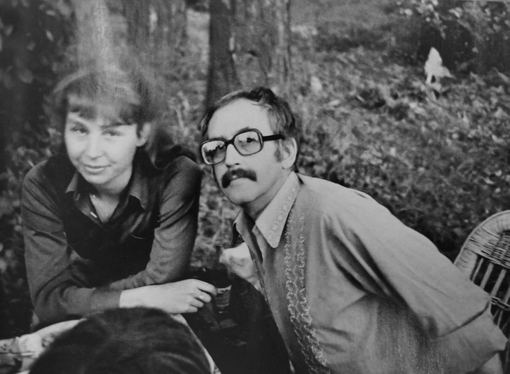 Василий Ливанов предсказал вторую жену, двух сыновей и голубую машину — но потерял связь с дочерью от первой любви