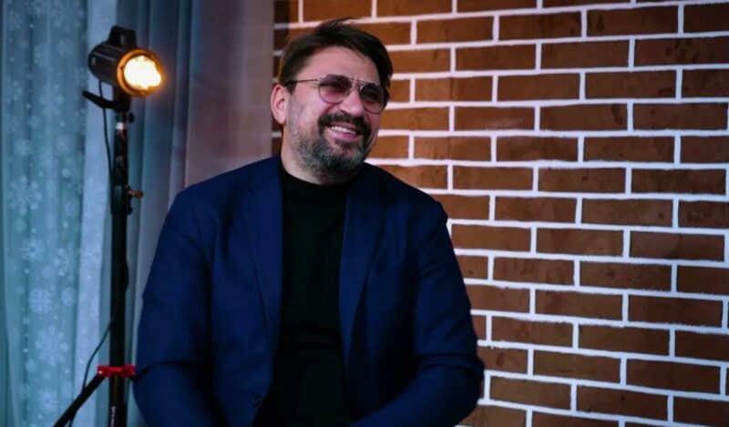 Великаны российского кино: от застенчивого су-шефа Лёвы до центуриона Крысобоя