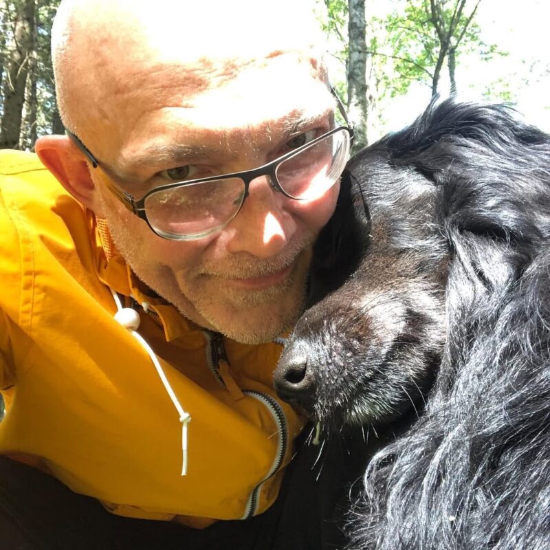 Клара Захаровна осталась в прошлом, а Павел Кабанов — нет: в 62 года продолжает выходить на сцену