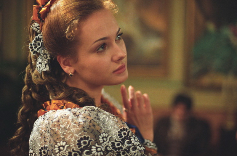 Анна Горшкова в сериале «Бедная Настя»