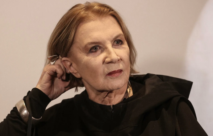 Алла Демидова.