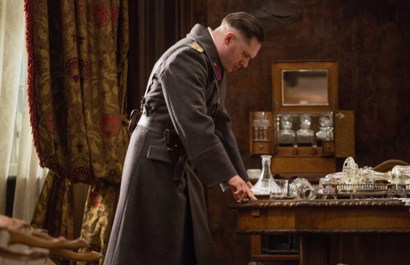 Кадр из триллера «Номер 44»