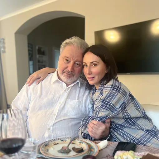 Вениамин Смехов не уехал из России — но и от тех, кто уехал, не отвернулся