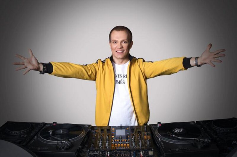 DJ Грув: от трека с голосами Горбачёвых до собственной школы электронной музыки в Москве
