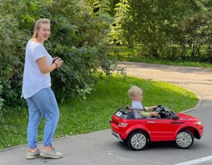 Сын Андрей родился 8 июня 2019 года и уже выходит с мамой на одну сцену
