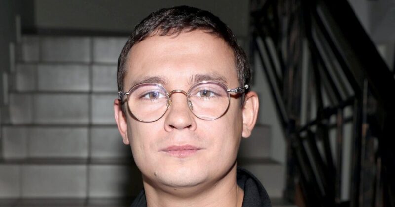 Никита Кологривый прошёл от бокса до красного диплома ГИТИСа — а теперь говорит, что в кино решают связи и деньги