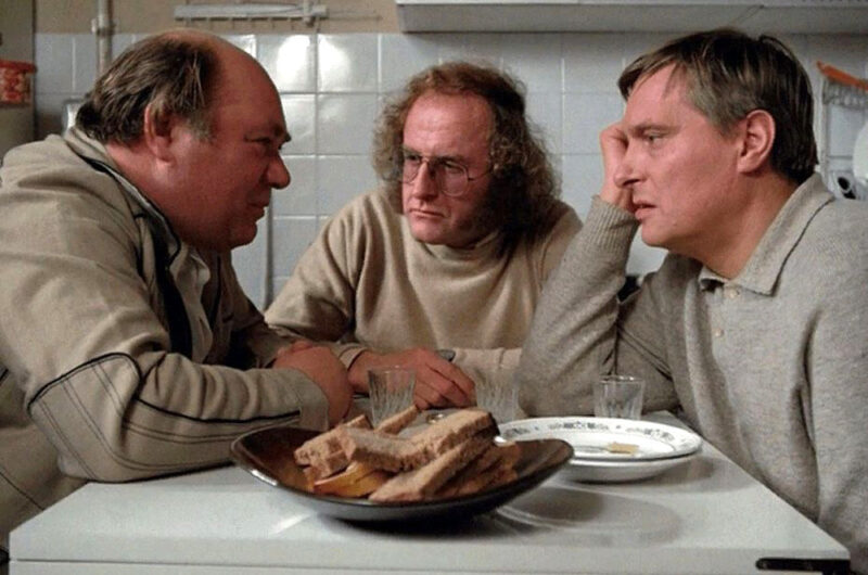 В фильме «Осенний марафон»