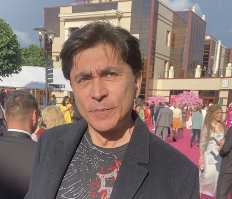 Степан Джигарханян ушёл из театра отчима в покер — и на двадцать лет прервал с ним общение