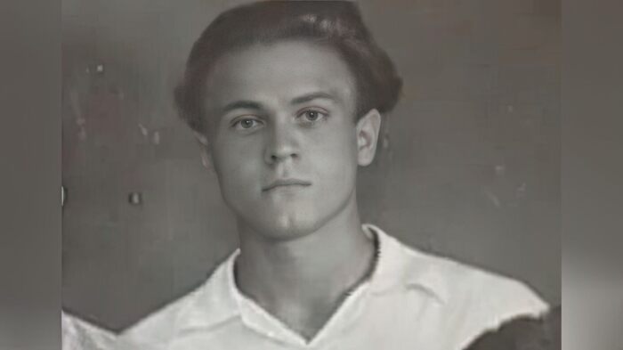 Будущий режиссёр родился в Баку