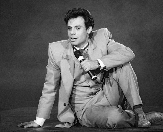 Ефим Шифрин на сцене в 1993 году