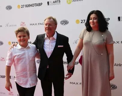 Почему дочь Сергея Шакурова носит фамилию отчима и не общается с родным отцом