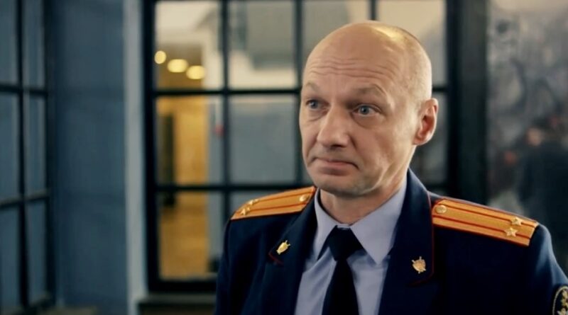 «Лена, я старше тебя»: Николай Козак боялся 17-летней разницы, а дочь друга ответила одной фразой