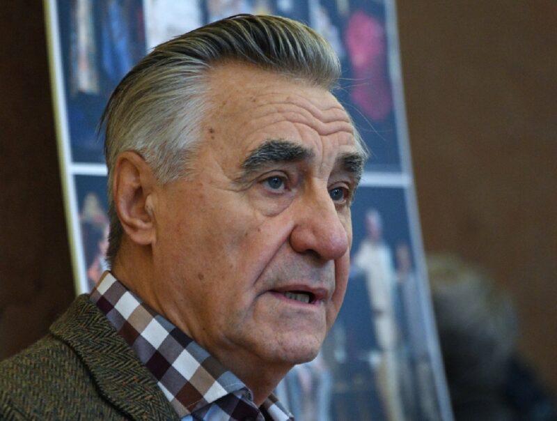 Анатолий Васильев однажды позвонил сыну после семи лет молчания, но внуки по-прежнему заблокированы