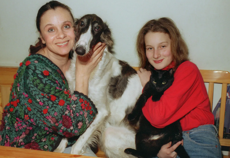 Мариэтта Цигаль-Полищук показала 16-летнего сына и рассказала о новых сериалах «Лиля» и «Хай, систерс»