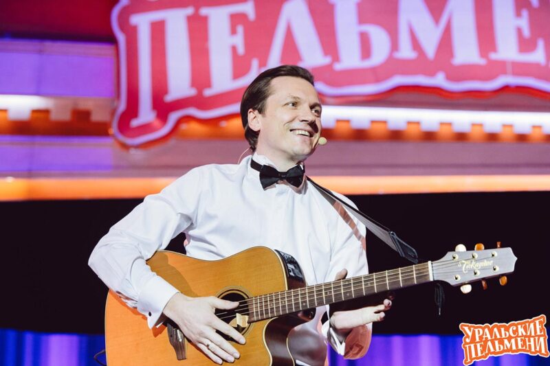 «Быть самому по себе — это не свобода, а головная боль»: Мясников ушёл из «Пельменей» и пережил смерть отца