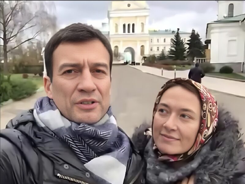 Годами жили без штампа в паспорте, а женились после сорока: пять историй известных актёров