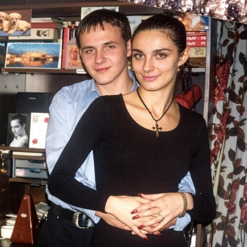 Елена в молодые влюблённые годы