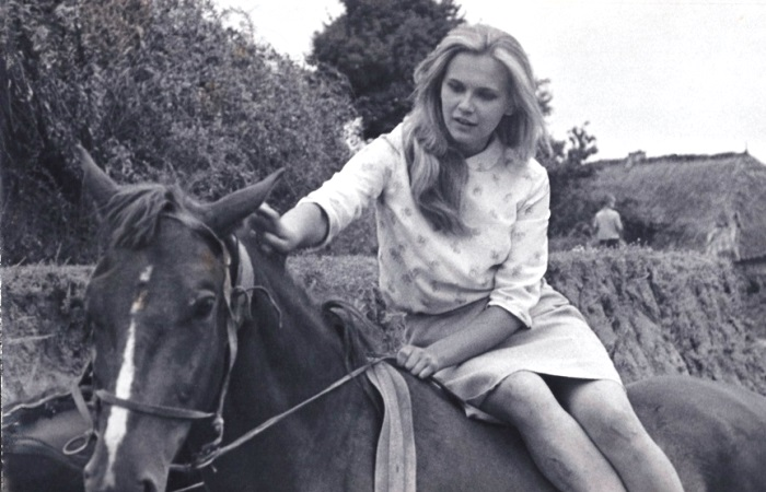 Ирина Короткова, которой прочили славу Чуриковой, ушла в кукольный театр на сорок лет